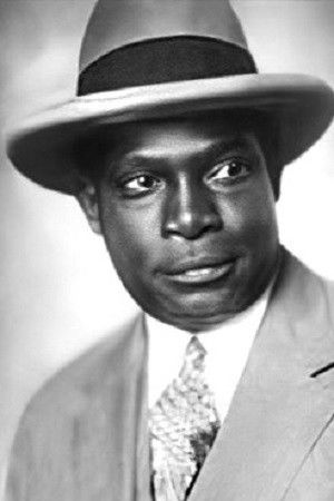 et billede af Louis Brody