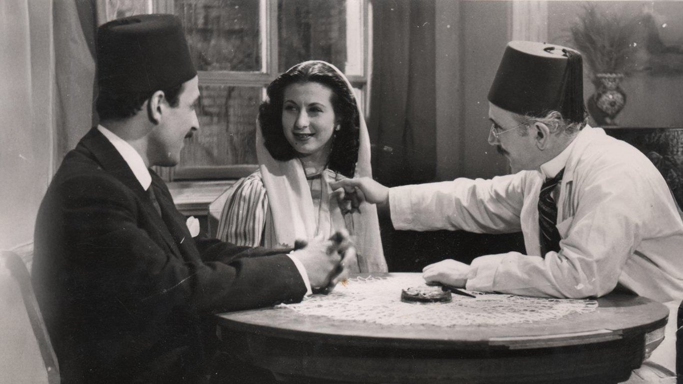 İki Süngü Arasında