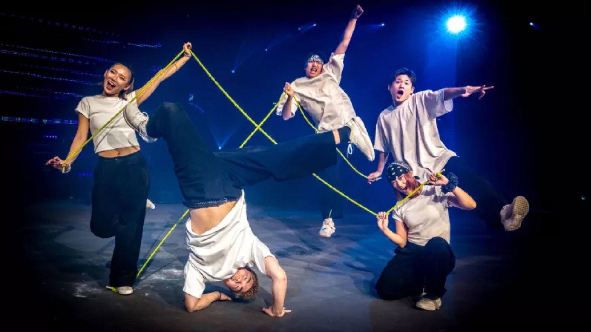 Le Cirque Phénix - 25 ans backdrop