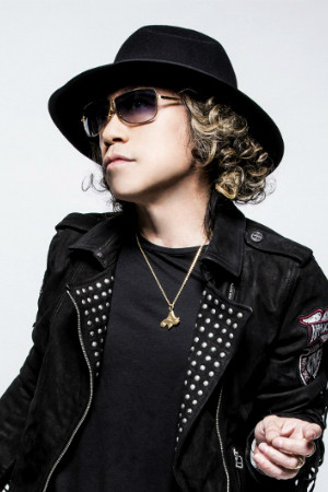 et billede af Akio Togashi