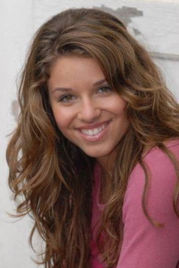 et billede af Alexandra Mason