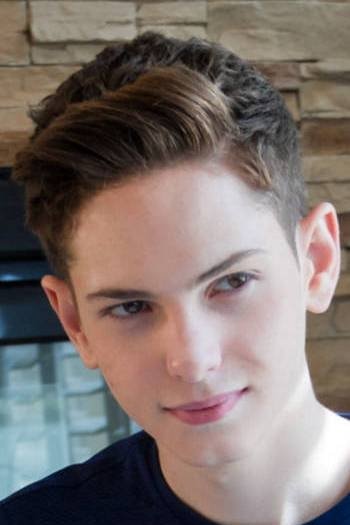 et billede af Riley Finch