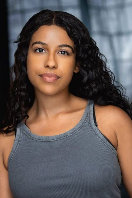 et billede af Janice E. Hughes