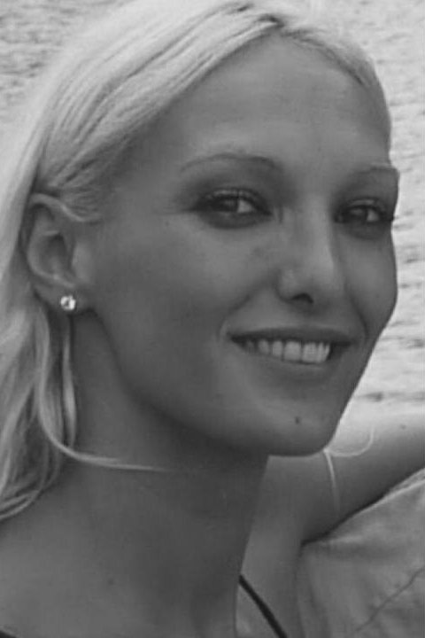 et billede af Astou Vedel