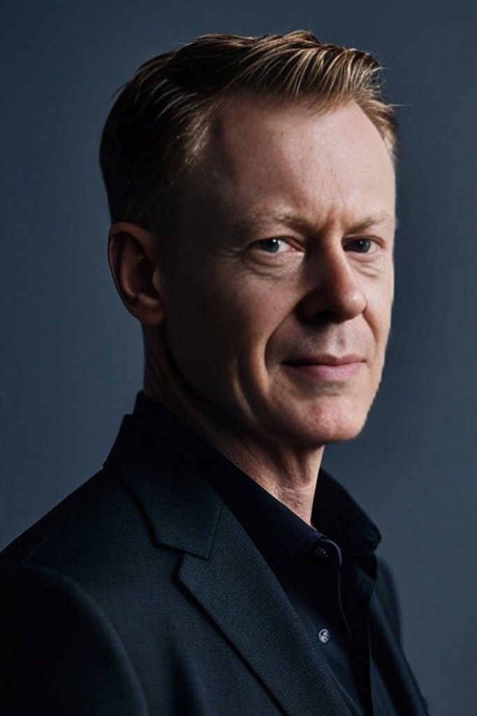 et billede af John McCaffrey