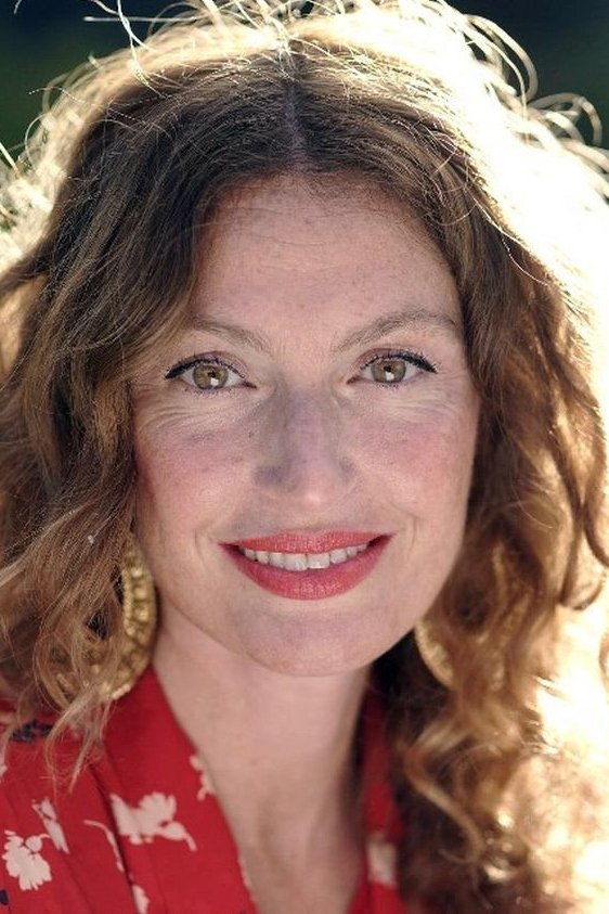 et billede af Aurélie Saada