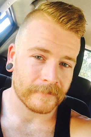 et billede af Chase Acland