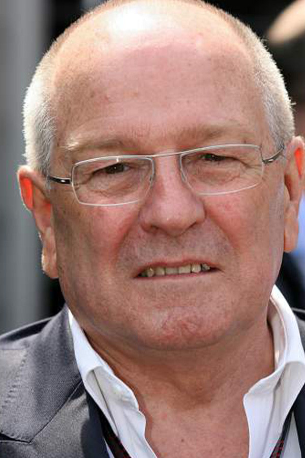 et billede af John Hogan