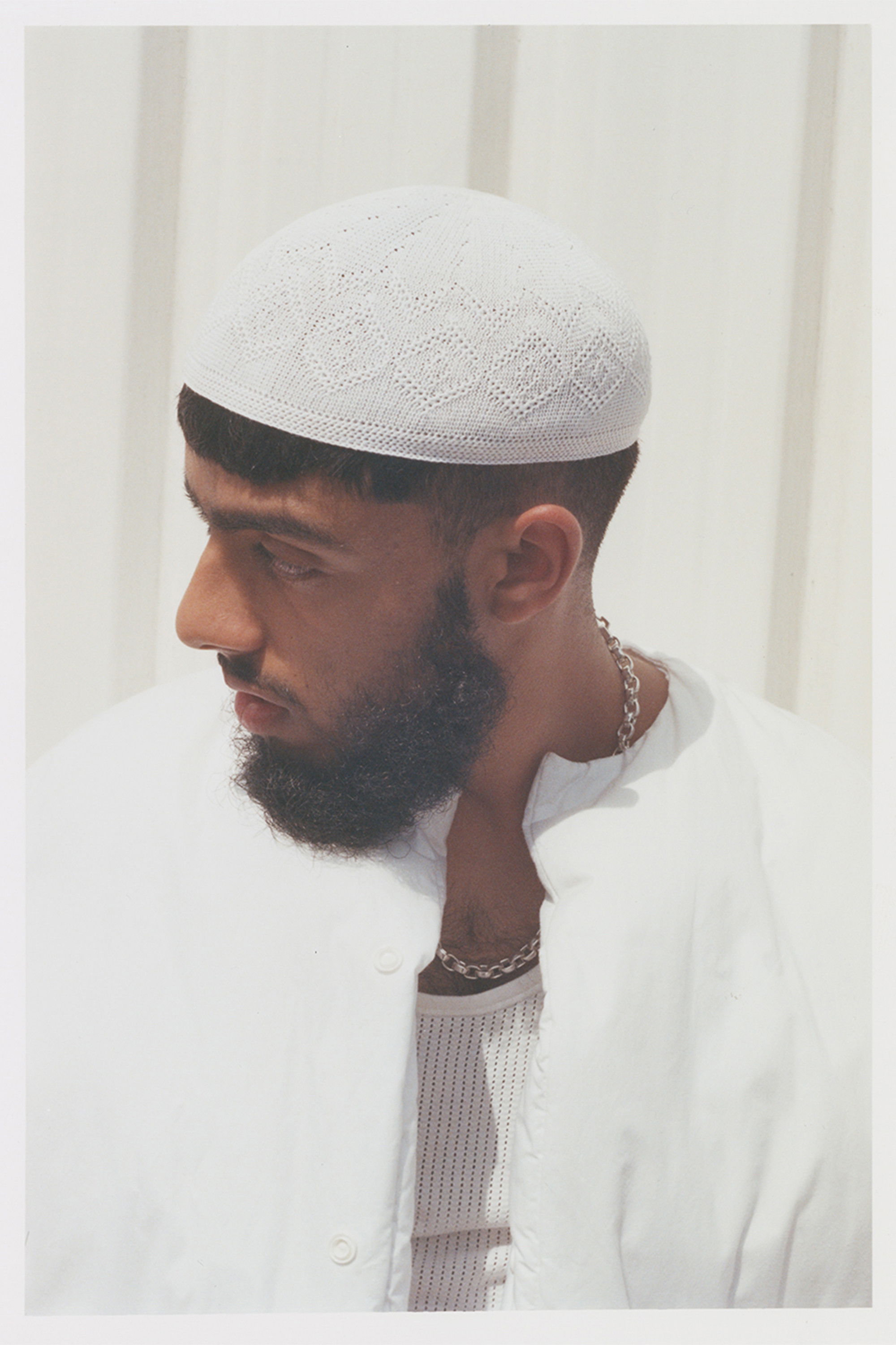 et billede af RAZA TARIQ