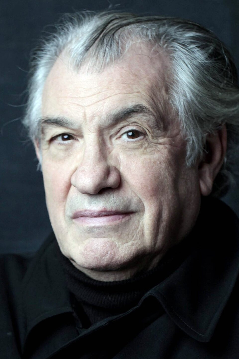 et billede af Serge July