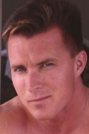 et billede af Kyle Stevens