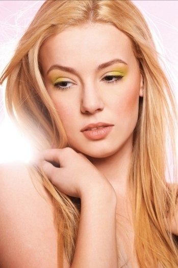 Ramona Hanganu's picture in the cast