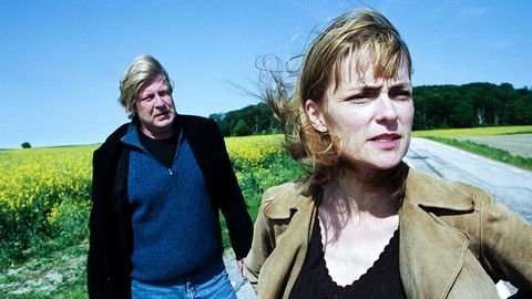 Thumbnail for Wallander: Mannen som log, Del 1 Season 1 Episode 1