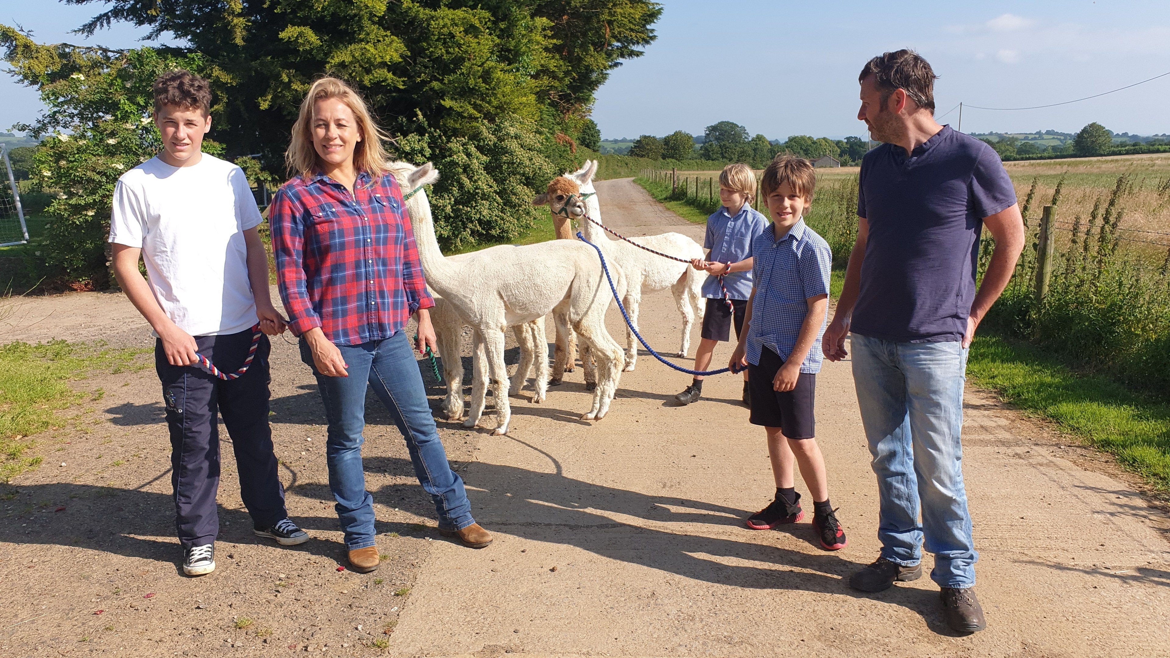 Sarah Beeny's New Life in the Country (TV Series 2020 ) Backdrops