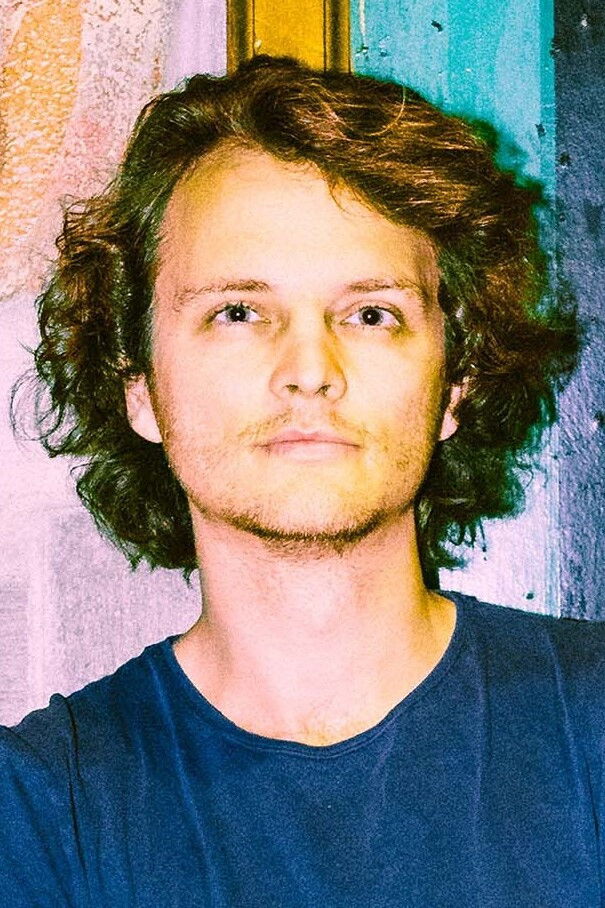 et billede af Stu Mackenzie