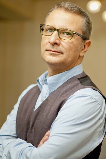 et billede af Yekta Kopan