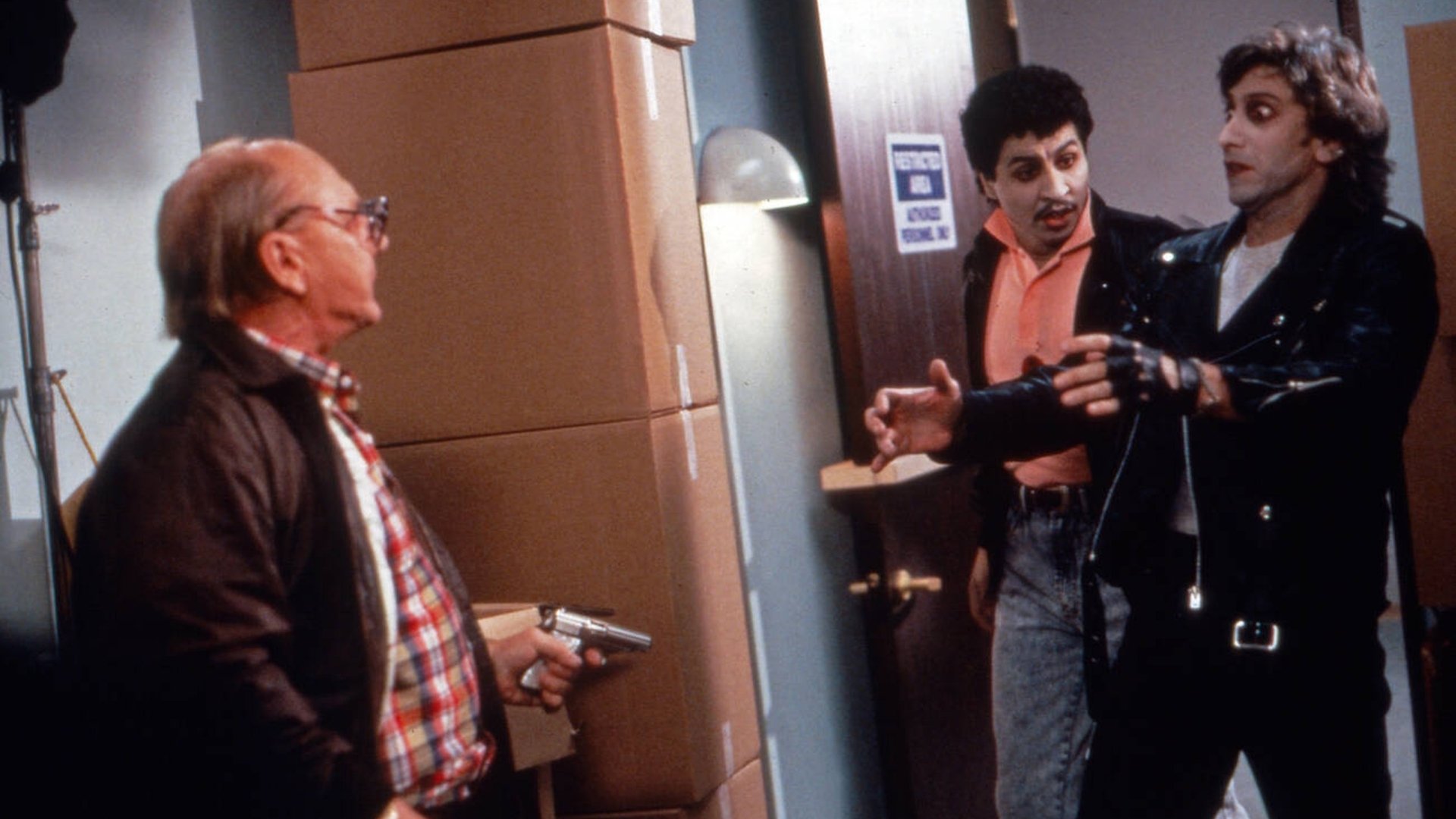 Dead Men Don't Die (1990)