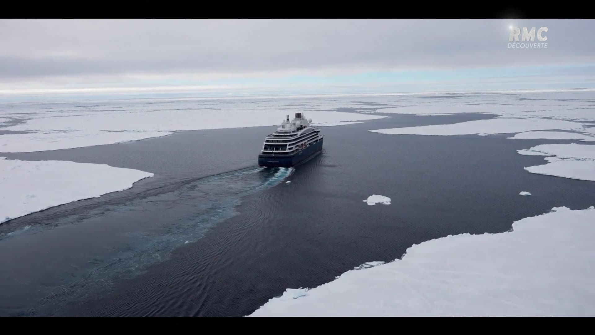 Le Commandant Charcot - Croisière hi-tech dans les glaces (2022)