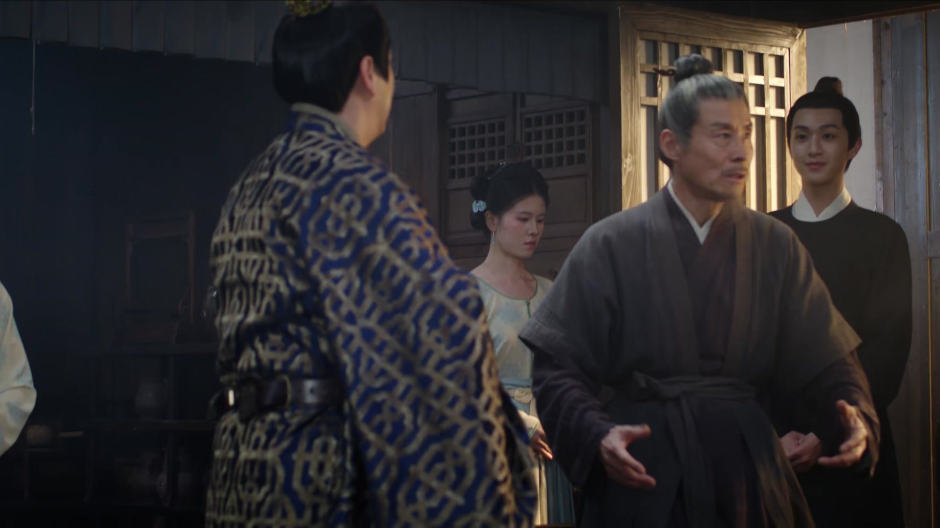 Moonlit Reunion - Season 1 Episode 33 : Zhuyu Divine Herb