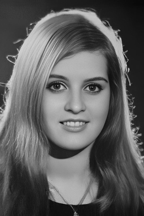 Nilüfer Koçyiğit's picture in the cast