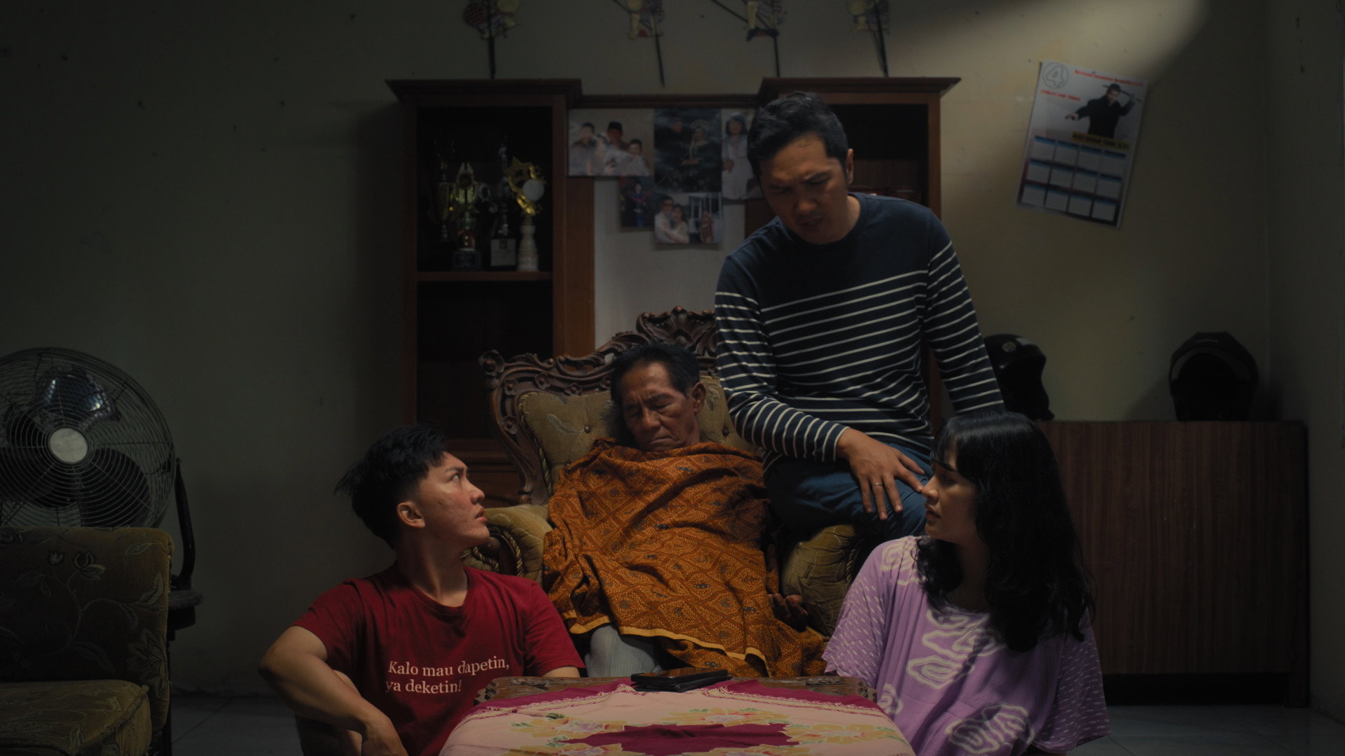 Bapak-Bapak Tidak Bercerita