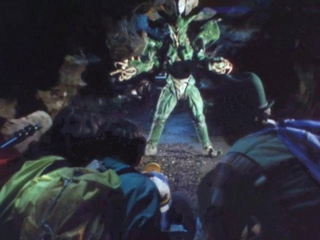 Kamen Rider Season 9 :Episode 5  The Cave Exploration's Falling Hole