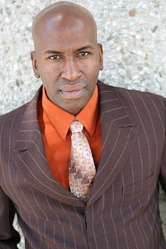 et billede af Esau McKnight