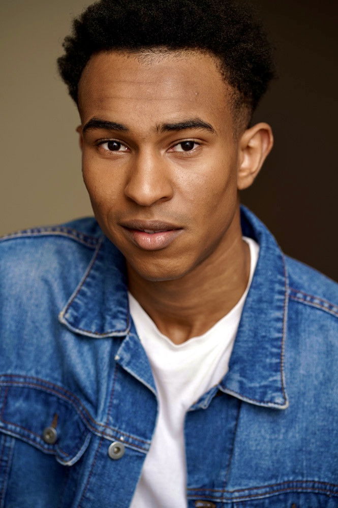 et billede af Grant Young