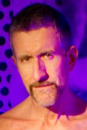 et billede af B. Alexander