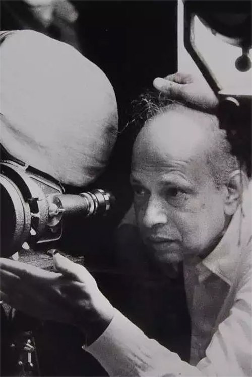 et billede af Tapan Sinha