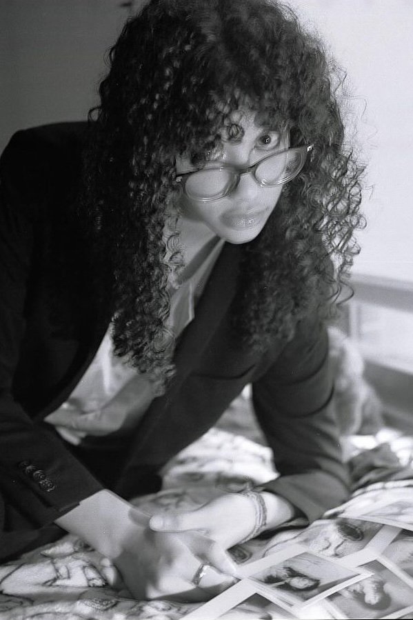 Erin De La Mota | Director