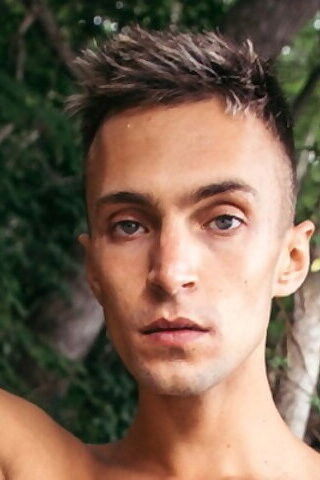 et billede af Ari Avanti