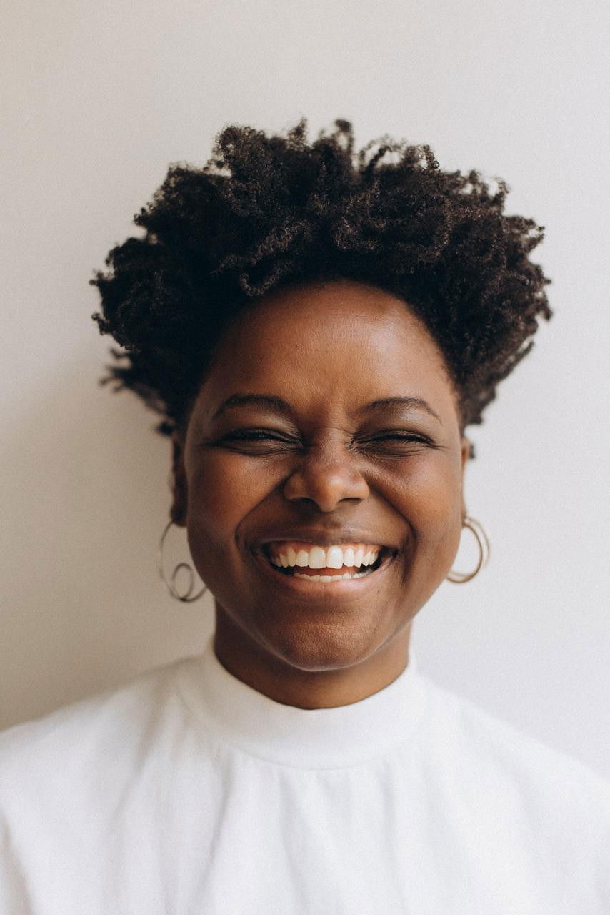 et billede af Jamile Cazumbá