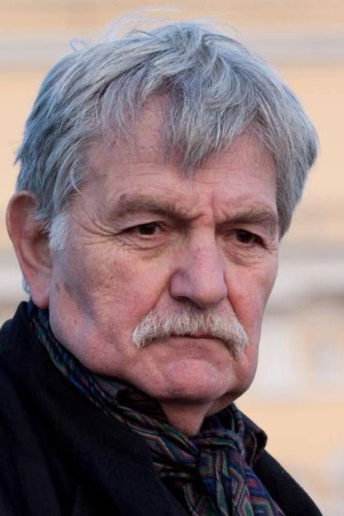 et billede af Yulian Panich