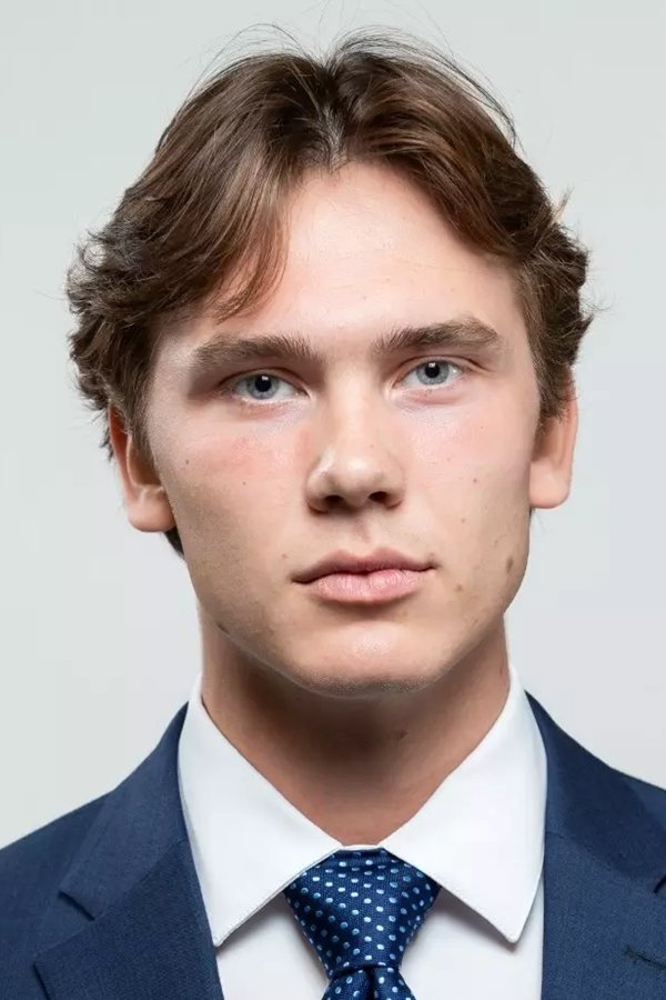 et billede af Luke Robertson