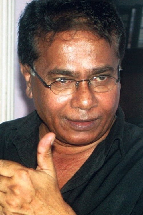 et billede af Dharmasiri Bandaranayake