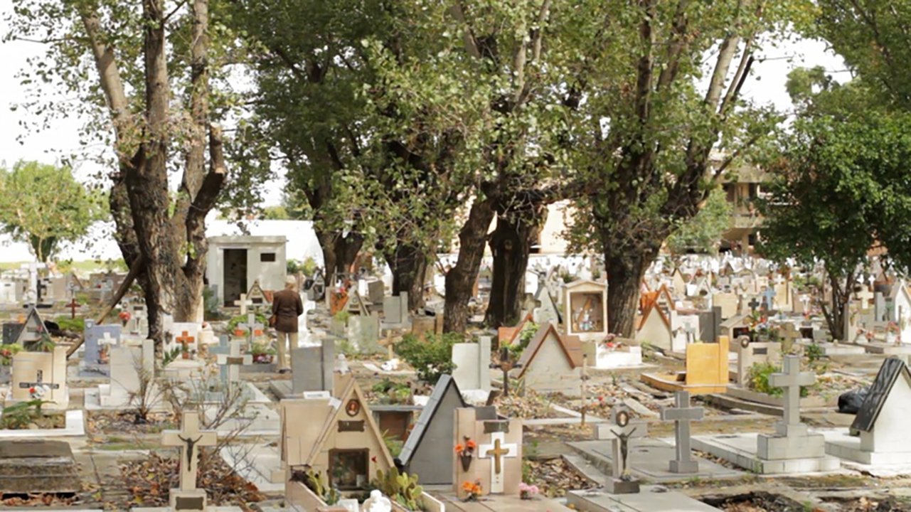 Tumba sin nombre (2014)