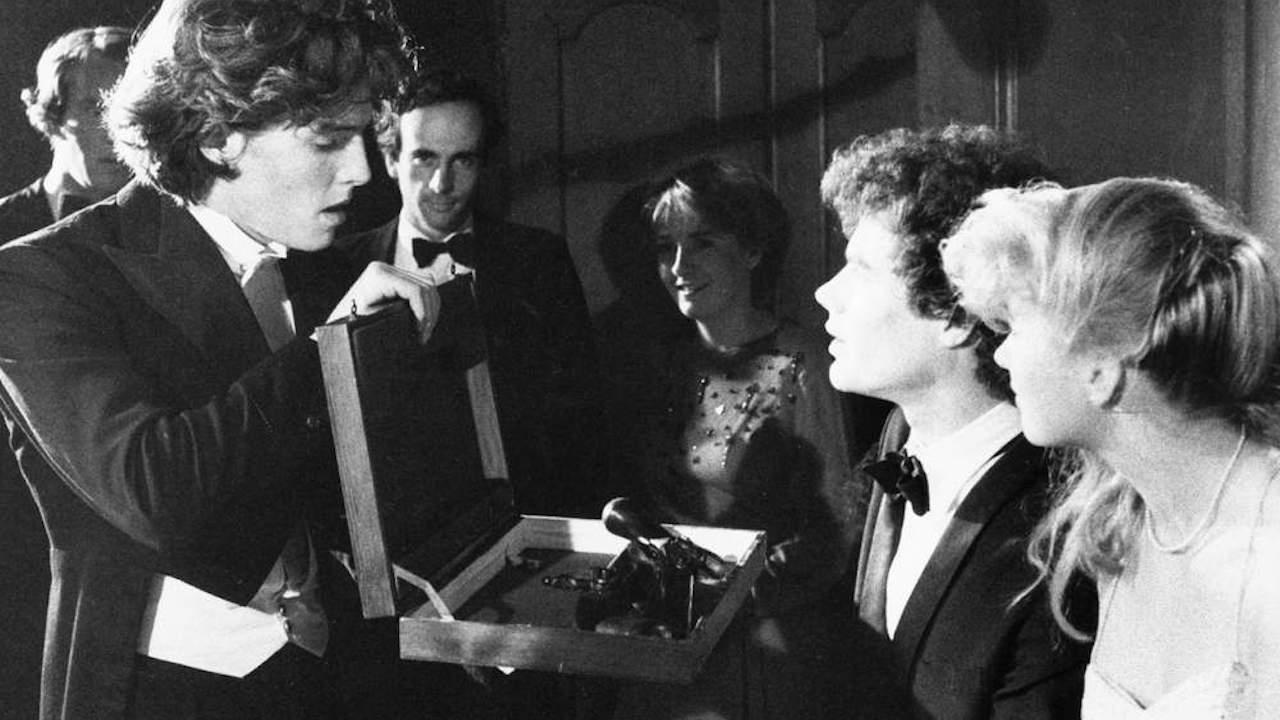 Privileged (1982)
