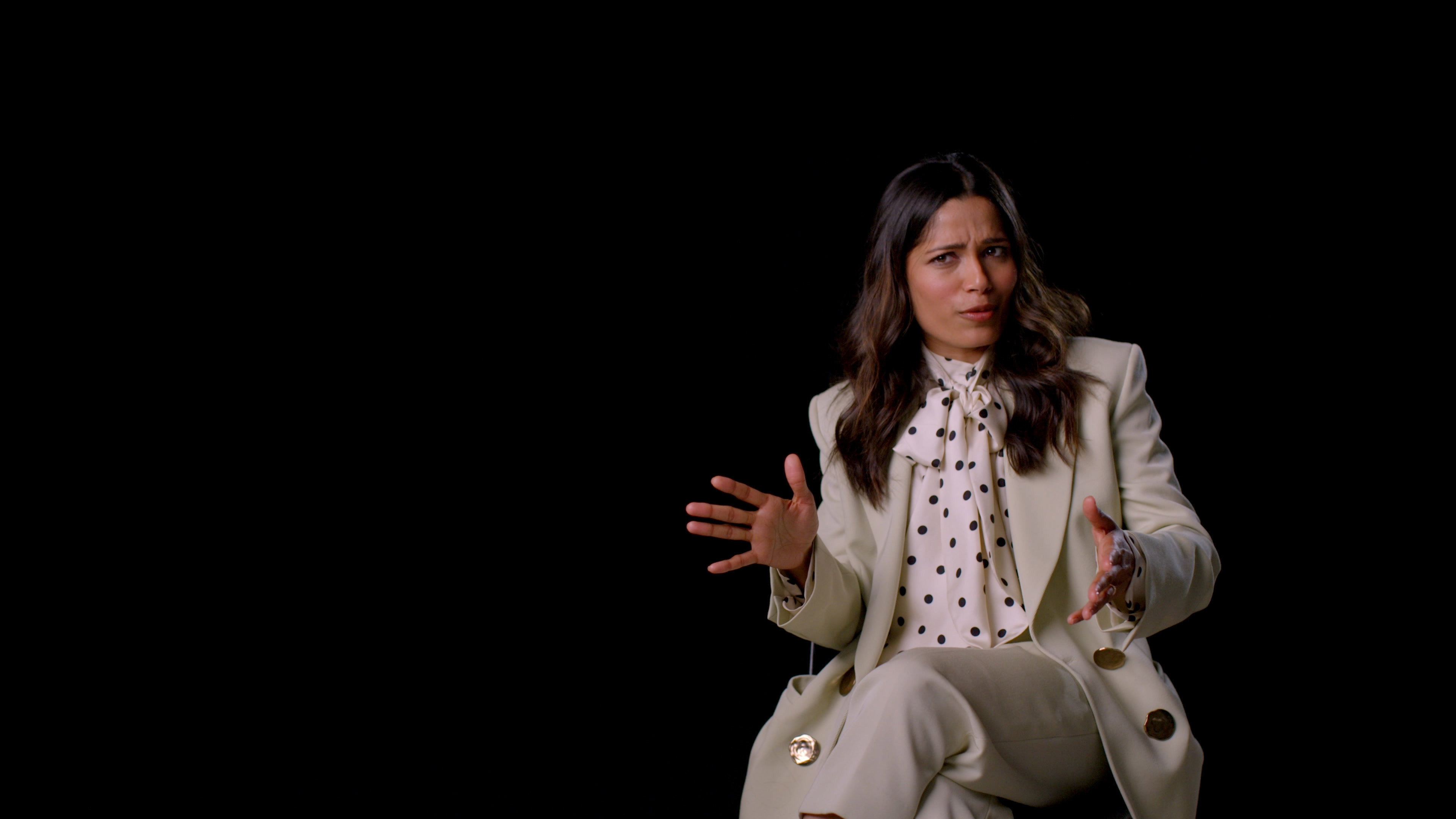 What Happens in Hollywood S01E07 backdrop