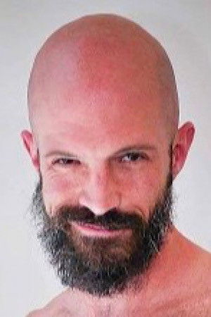 et billede af Mickey Carpathio