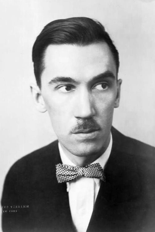 et billede af Robert E. Sherwood