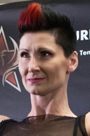 et billede af Charmaine Tweet