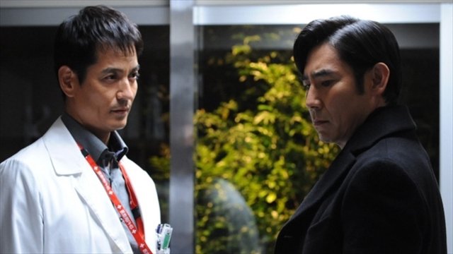 Thumbnail for DOCTORS: The Ultimate Surgeon New Year Special 2015 Season 0 Episode 2