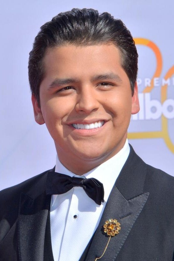 Christian Nodal's picture in the cast