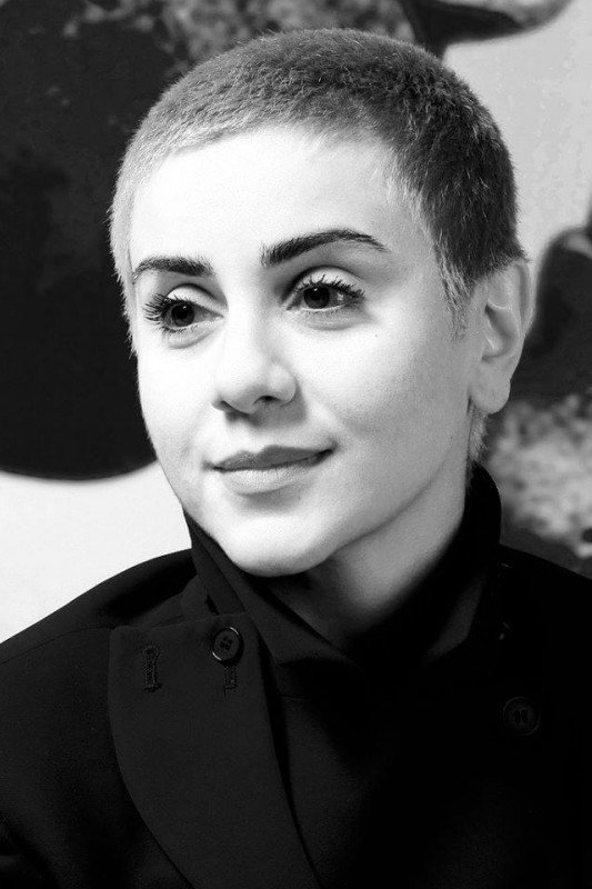 Mania Akbari | herself