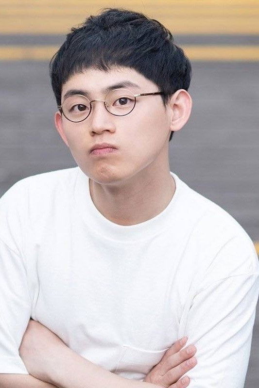 et billede af Son Yong-beom