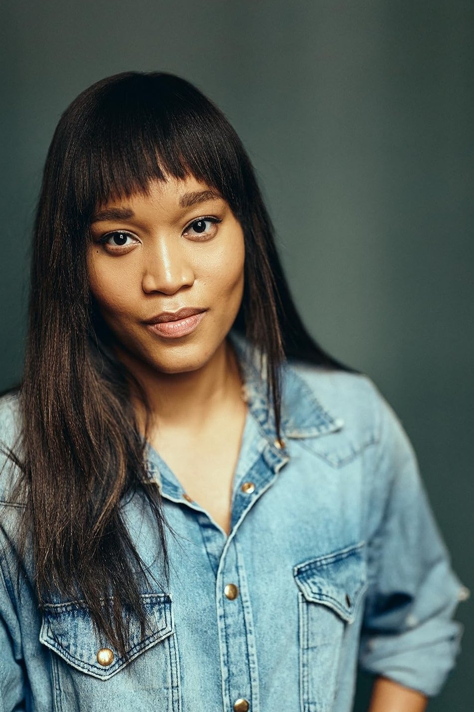 et billede af Yasmine Holness-Dove