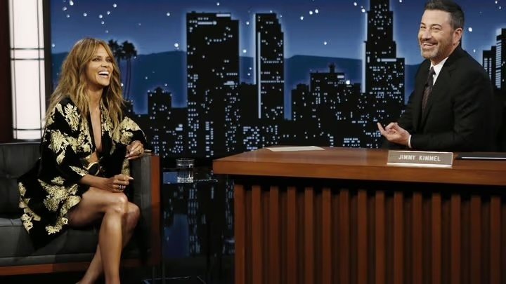 Jimmy Kimmel Live! - Season 20 Episode 29 : Halle Berry, Elle Fanning, Little Simz