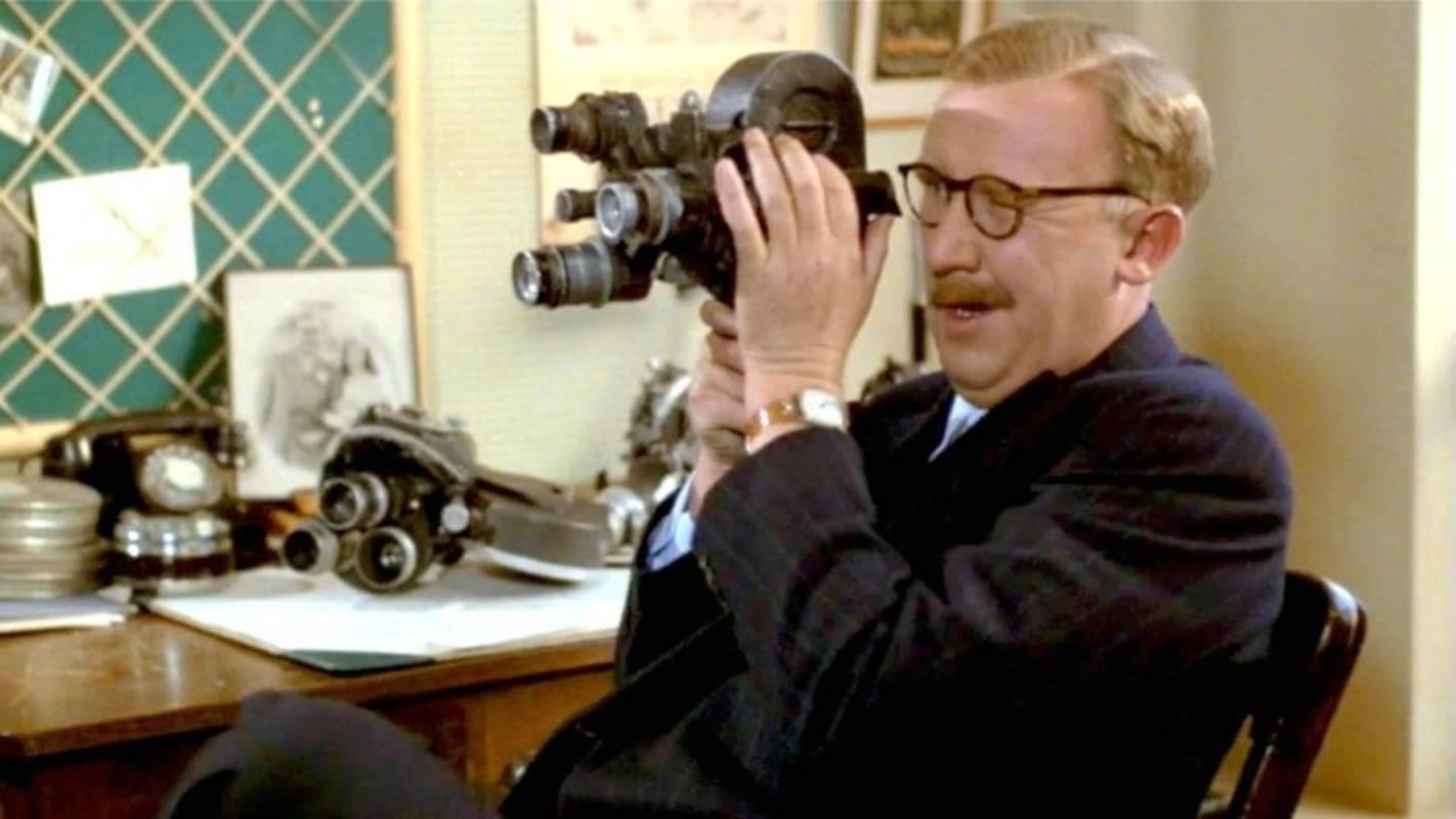 Newsfront (1978)
