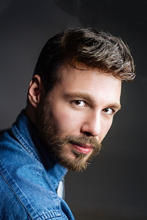 et billede af Apollon Bollas